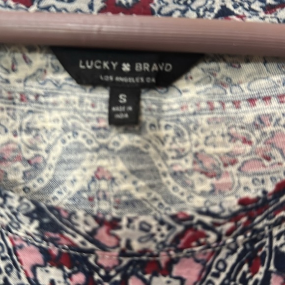 Lucky brand size medium, short sleeve top - Picture 2 of 4